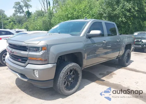 2017 Chevrolet Silverado 1500 2Lt из США, поврежденный, VIN 3GCUKREC3HG242629